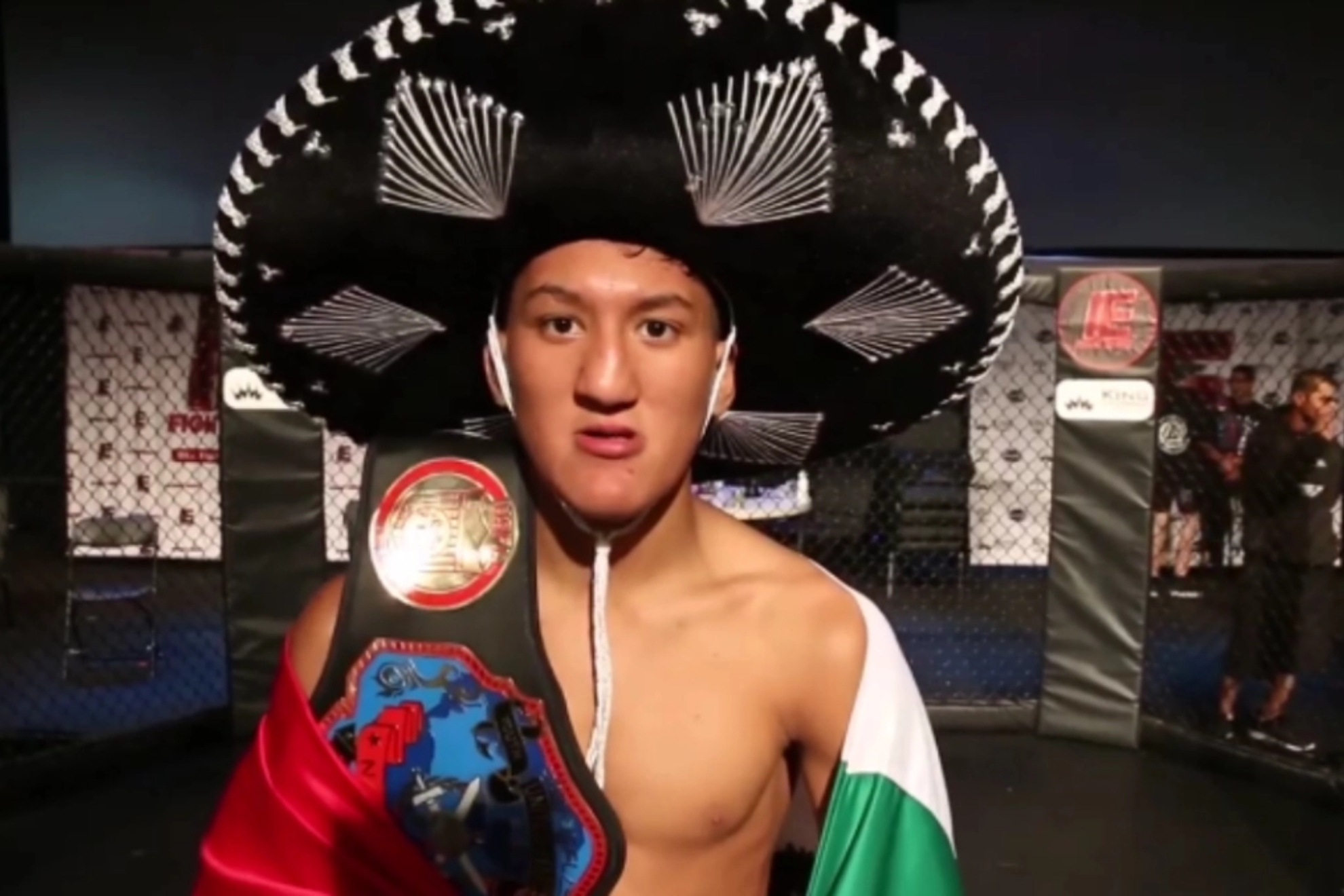 UFC tarixinin ən gənc döyüşçüsü 